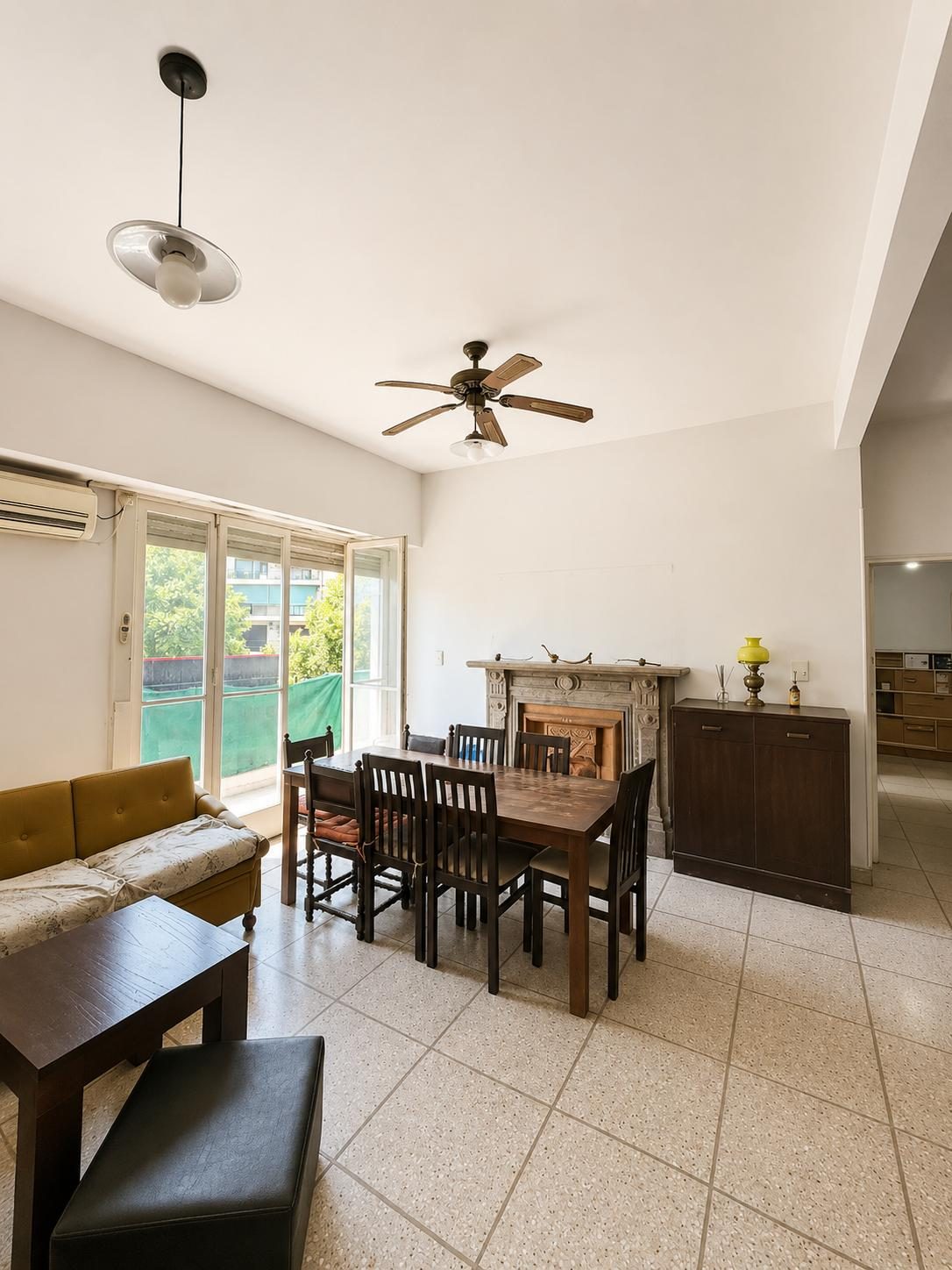 Venta Semipiso 4 ambientes con dependencia en Edificio Señorial - Barracas